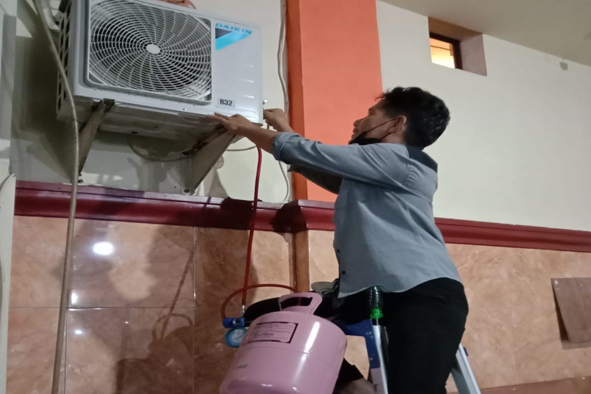Cuci AC Inverter